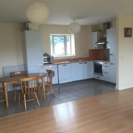 Family In South Appartement